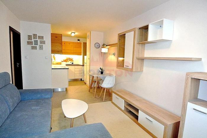 Pronájem bytu 2+kk, Praha - Háje, Janouchova, 43 m2