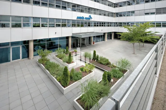 Pronájem kanceláře, Praha - Smíchov, Radlická, 234 m2