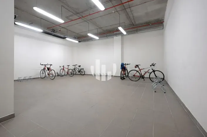 Pronájem kanceláře, Praha - Smíchov, Radlická, 1323 m2