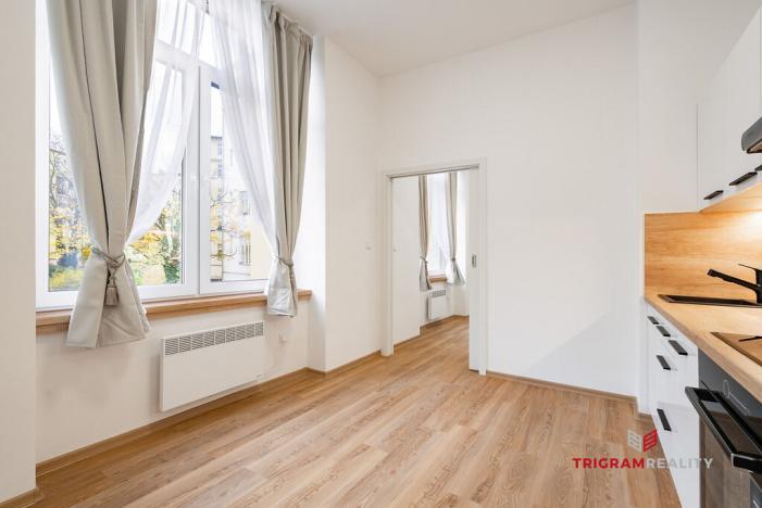 Pronájem bytu 2+kk, Hradec Králové, Čelakovského, 35 m2