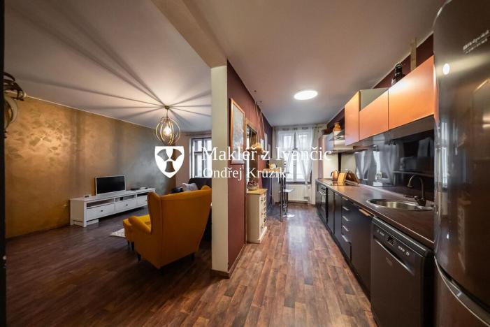 Prodej rodinného domu, Ivančice, Jana Schwarze, 178 m2