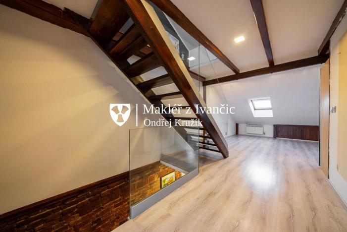 Prodej rodinného domu, Ivančice, Jana Schwarze, 178 m2