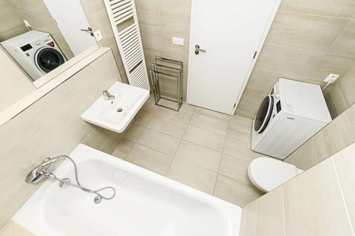 Pronájem bytu 1+kk, Praha - Vysočany, Strnadových, 33 m2