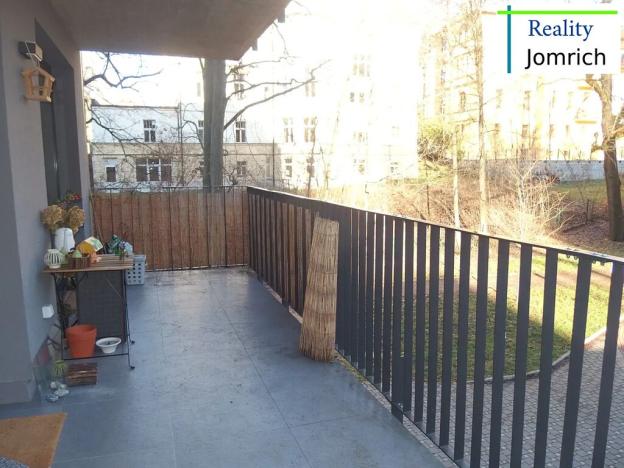 Pronájem bytu 2+kk, Liberec, Vítězná, 60 m2