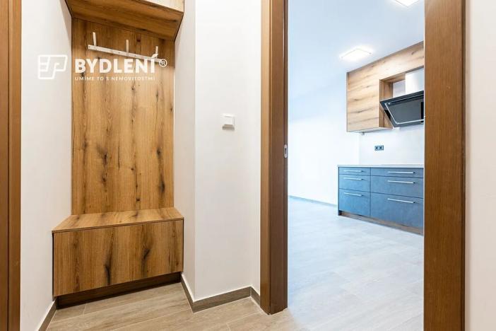 Pronájem bytu 2+kk, Teplice, Novoveská, 47 m2