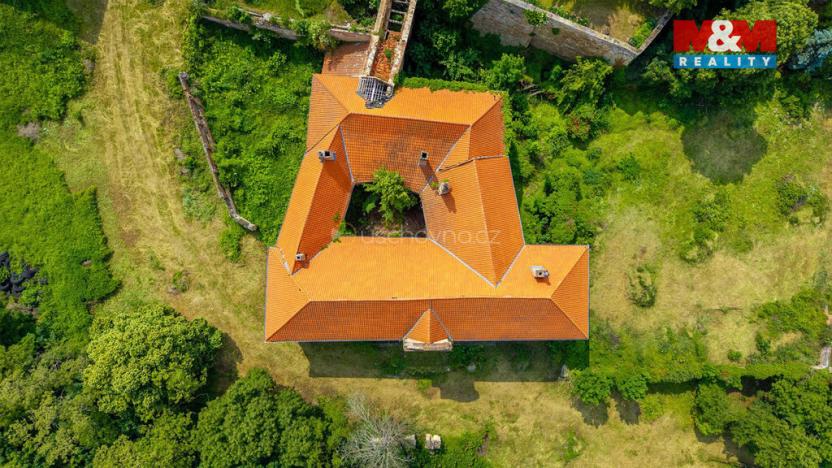 Prodej komerčního pozemku, Zvoleněves, 18484 m2