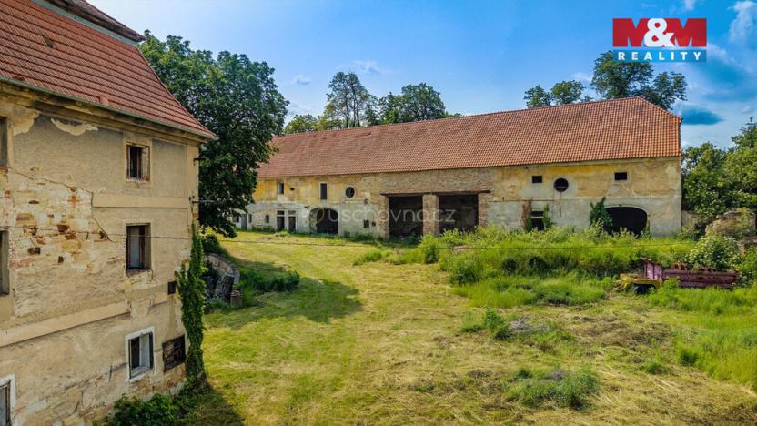 Prodej komerčního pozemku, Zvoleněves, 18484 m2