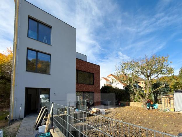 Pronájem bytu 3+kk, Praha - Libeň, Na Okrouhlíku, 74 m2