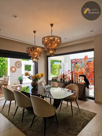 Prodej vily, Marbella, Španělsko, 552 m2