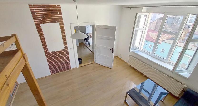 Pronájem bytu 1+1, Praha - Holešovice, Komunardů, 39 m2