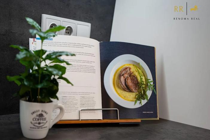 Pronájem bytu 2+kk, Brno, Výstavní, 49 m2