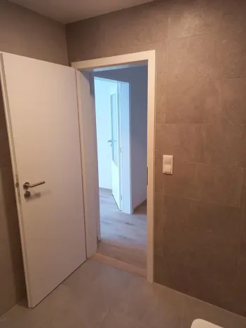 Pronájem bytu 1+kk, Praha - Černý Most, Dobrovolného, 32 m2