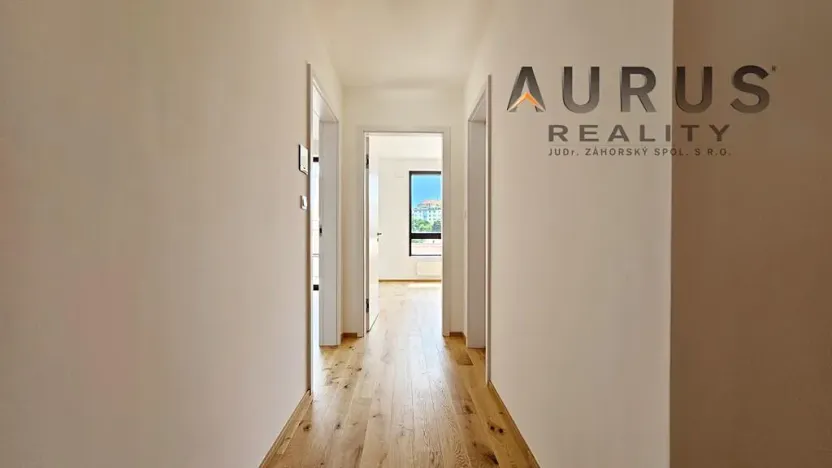 Pronájem bytu 2+kk, Praha - Nusle, Bělehradská, 60 m2