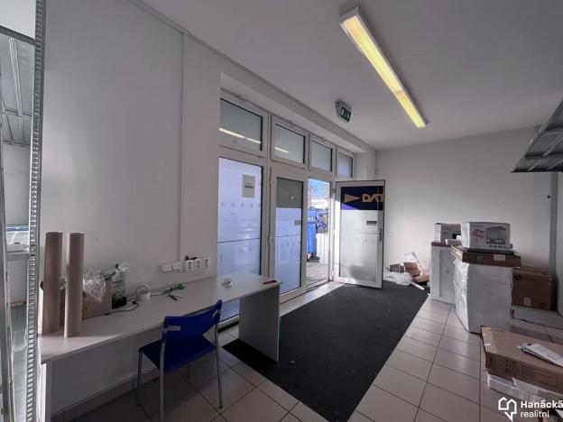 Pronájem obchodního prostoru, Uničov, Šumperská, 450 m2