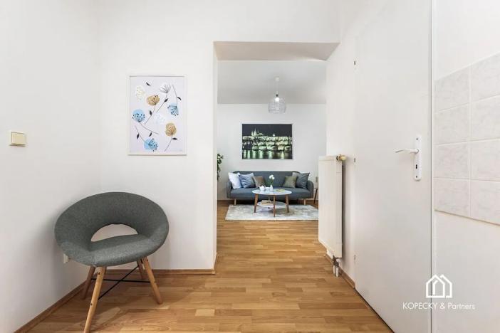 Prodej bytu 1+kk, Praha - Kbely, Toužimská, 29 m2