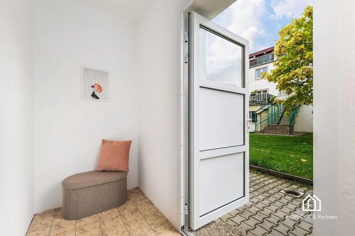 Prodej bytu 1+kk, Praha - Kbely, Toužimská, 29 m2