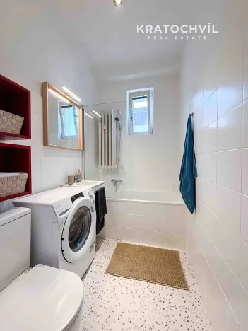 Pronájem bytu 1+kk, Praha - Karlín, Thámova, 24 m2