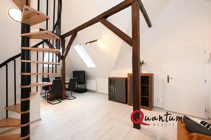 Pronájem bytu 2+kk, Praha - Břevnov, Hošťálkova, 85 m2