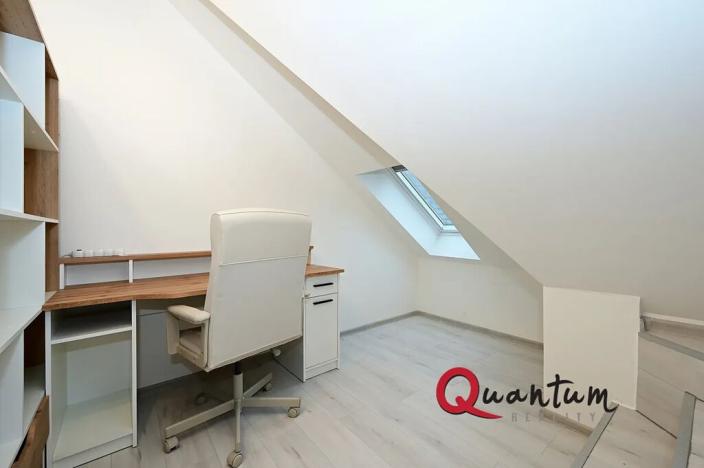 Pronájem bytu 2+kk, Praha - Břevnov, Hošťálkova, 85 m2