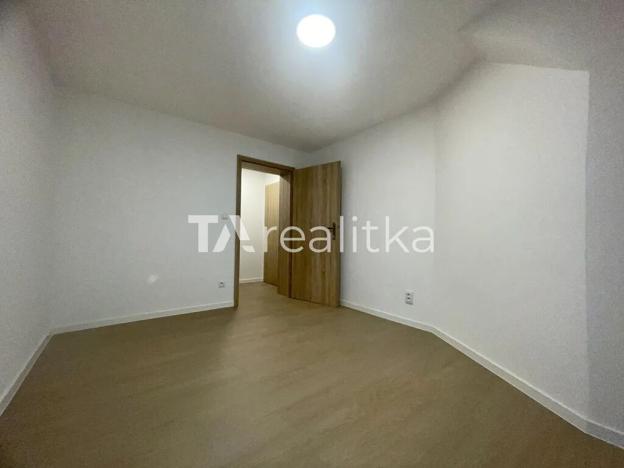 Pronájem bytu 3+1, Ostrava, Keramická, 85 m2