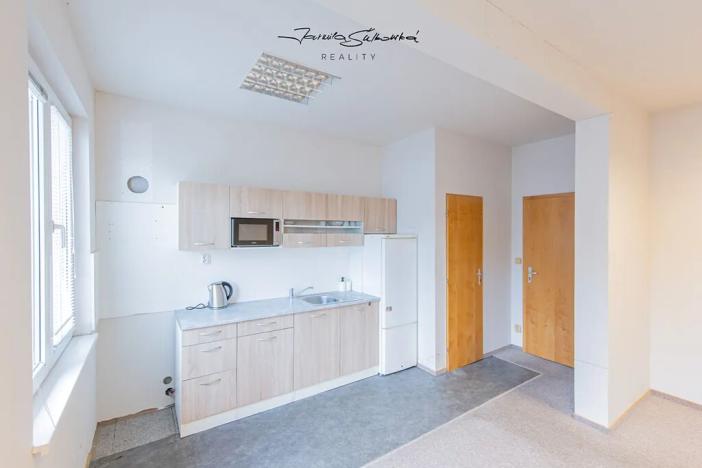 Pronájem kanceláře, Olomouc, I. P. Pavlova, 65 m2