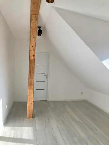 Pronájem bytu 2+kk, Praha - Košíře, Vrchlického, 47 m2