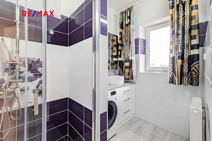 Prodej vícegeneračního domu, České Velenice, Komenského, 247 m2