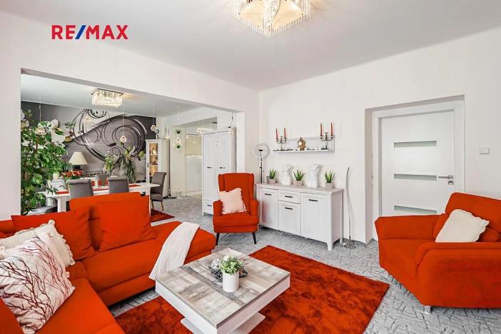 Prodej vily, České Velenice, Komenského, 247 m2