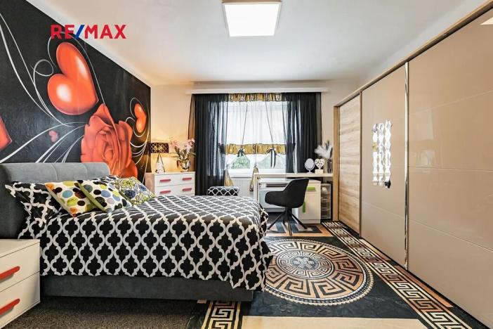 Prodej vily, České Velenice, Komenského, 247 m2