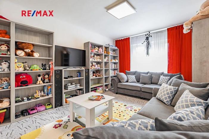 Prodej rodinného domu, České Velenice, Komenského, 247 m2