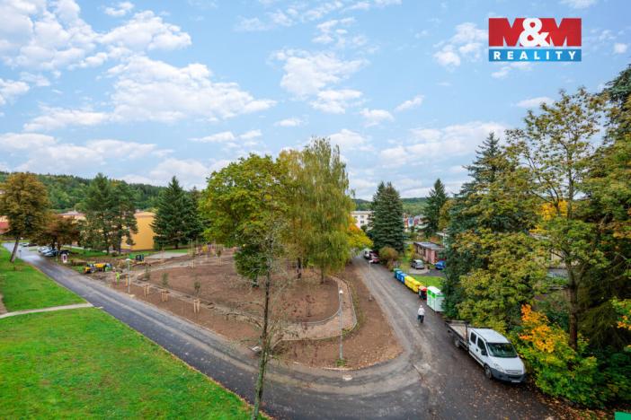 Prodej bytu 3+1, Nová Role, Školní, 74 m2