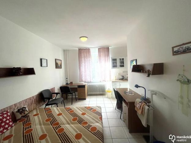 Pronájem bytu 1+kk, Olomouc, Dobnerova, 25 m2