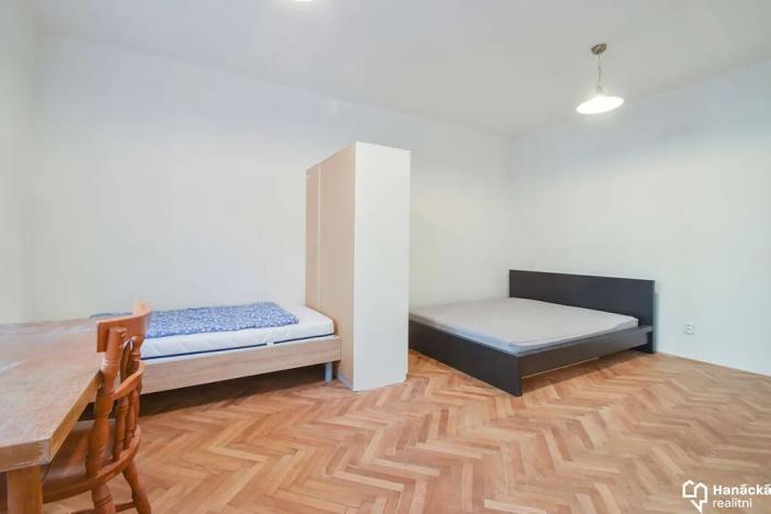 Pronájem bytu 2+kk, Olomouc, Ostružnická, 43 m2