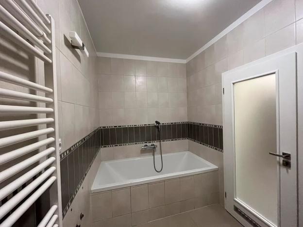 Pronájem bytu 4+kk, Praha - Holešovice, U Uranie, 90 m2