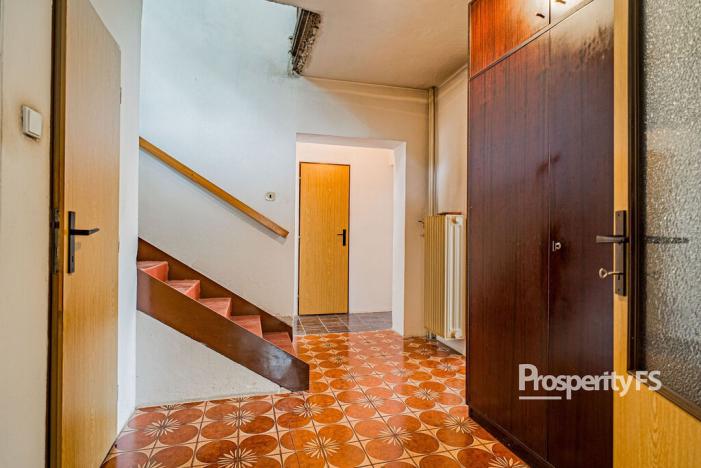 Prodej rodinného domu, Janovice, 250 m2