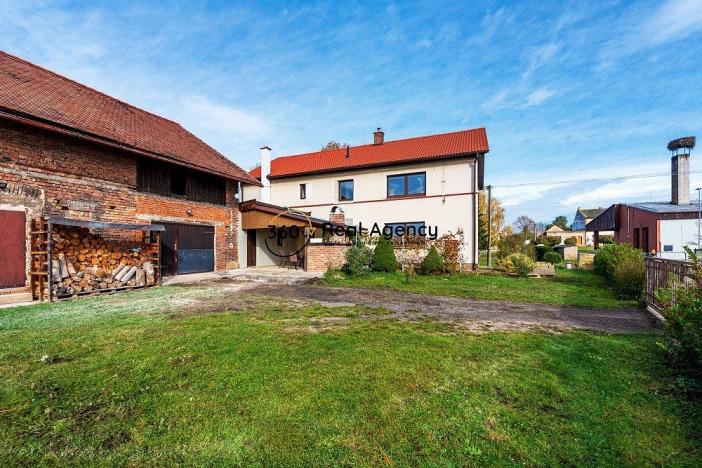 Prodej rodinného domu, Lužec nad Cidlinou, 253 m2