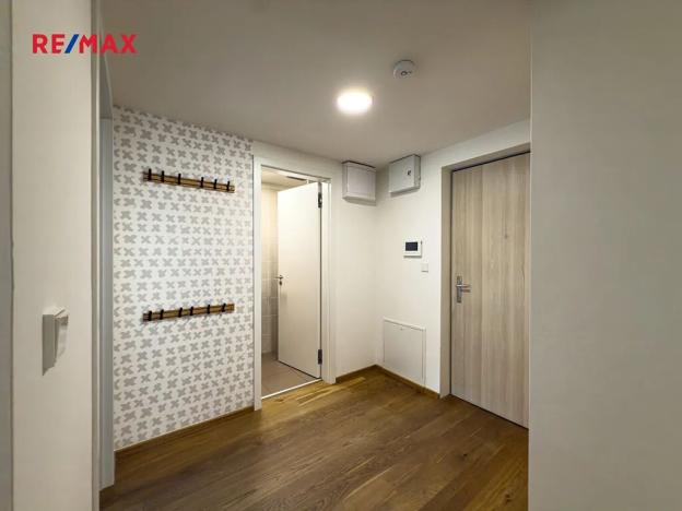 Pronájem bytu 3+kk, Praha - Lysolaje, Lysolajské údolí, 70 m2
