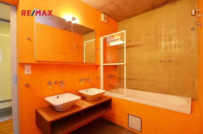 Pronájem bytu 2+kk, Praha - Vysočany, Ocelářská, 50 m2