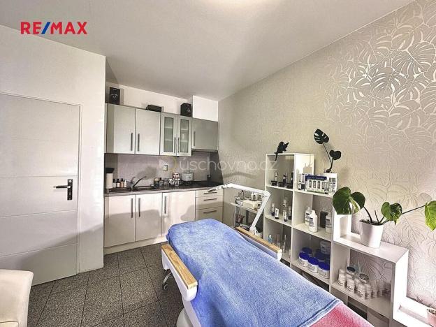 Pronájem obchodního prostoru, Praha - Košíře, Pod školou, 14 m2