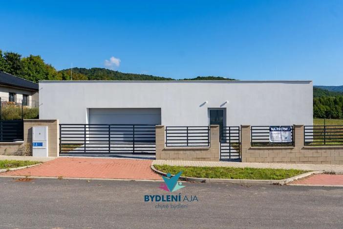 Prodej rodinného domu, Dubí, V Aleji, 206 m2