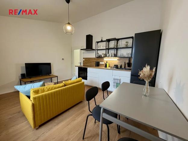 Pronájem bytu 2+kk, Praha - Nusle, Sinkulova, 39 m2