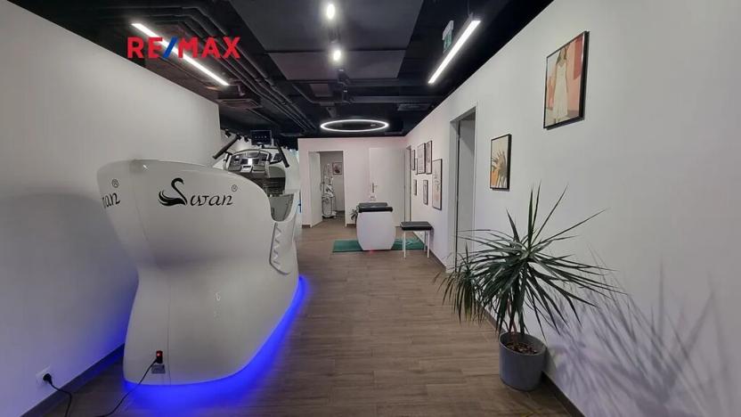 Pronájem obchodního prostoru, Praha - Karlín, Sokolovská, 165 m2