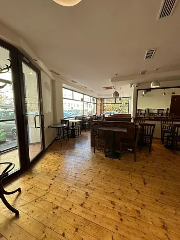 Pronájem restaurace, Praha - Žižkov, Jeseniova, 117 m2