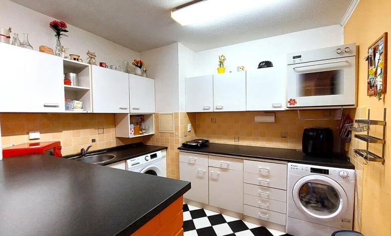 Prodej bytu 2+kk, Kladno, Holandská, 38 m2