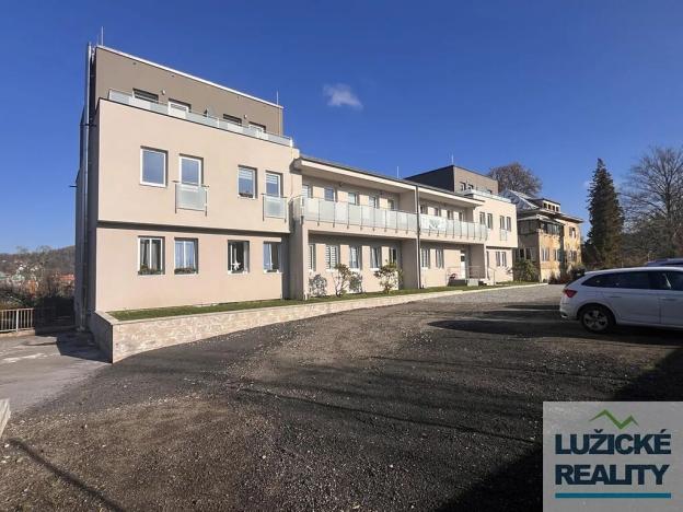 Pronájem bytu 1+kk, Česká Kamenice, Nádražní, 28 m2