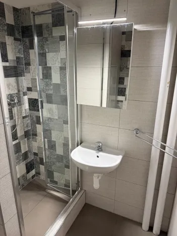 Pronájem bytu 1+kk, Praha - Záběhlice, Jabloňová, 25 m2