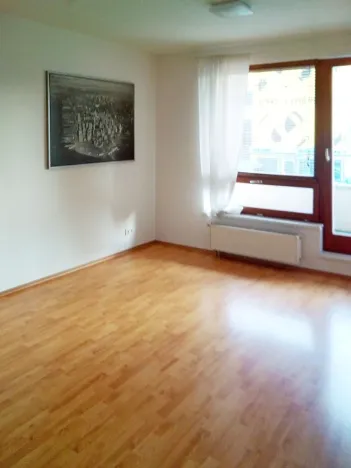 Pronájem bytu 1+kk, Praha - Vysočany, Ocelářská, 41 m2