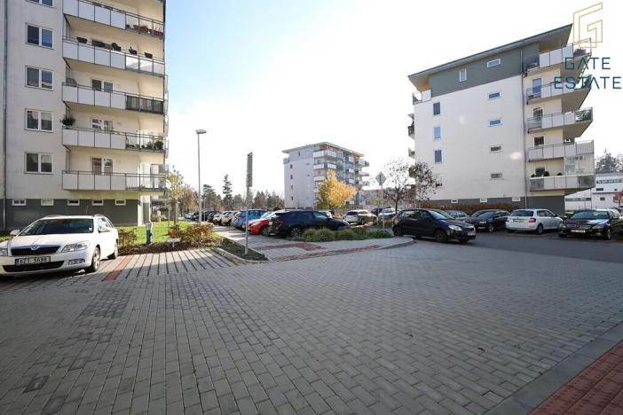 Pronájem garážového stání, Uherské Hradiště, Zahrádky, 13 m2