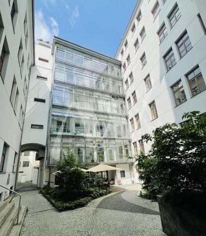 Pronájem kanceláře, Praha - Nové Město, Lazarská, 218 m2