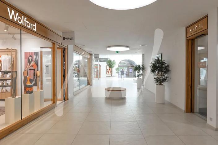 Pronájem kanceláře, Praha - Nové Město, Na příkopě, 187 m2